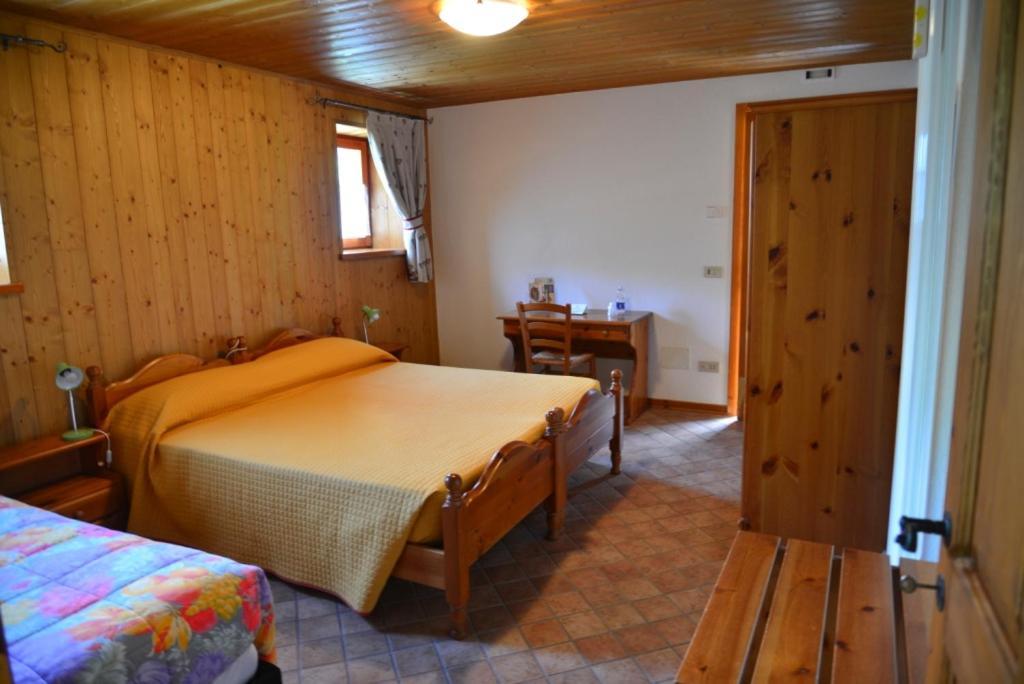 Agriturismo Pian dei Tass Barcis Exterior foto